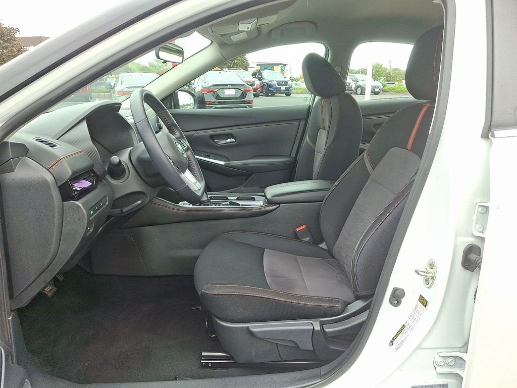 Thumbnail: 2020 Nissan Sentra - 14