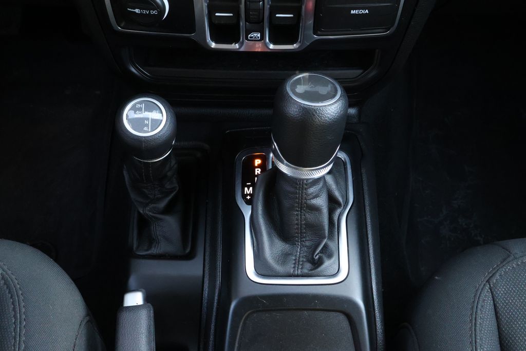 Thumbnail: 2023 Jeep Wrangler - 19