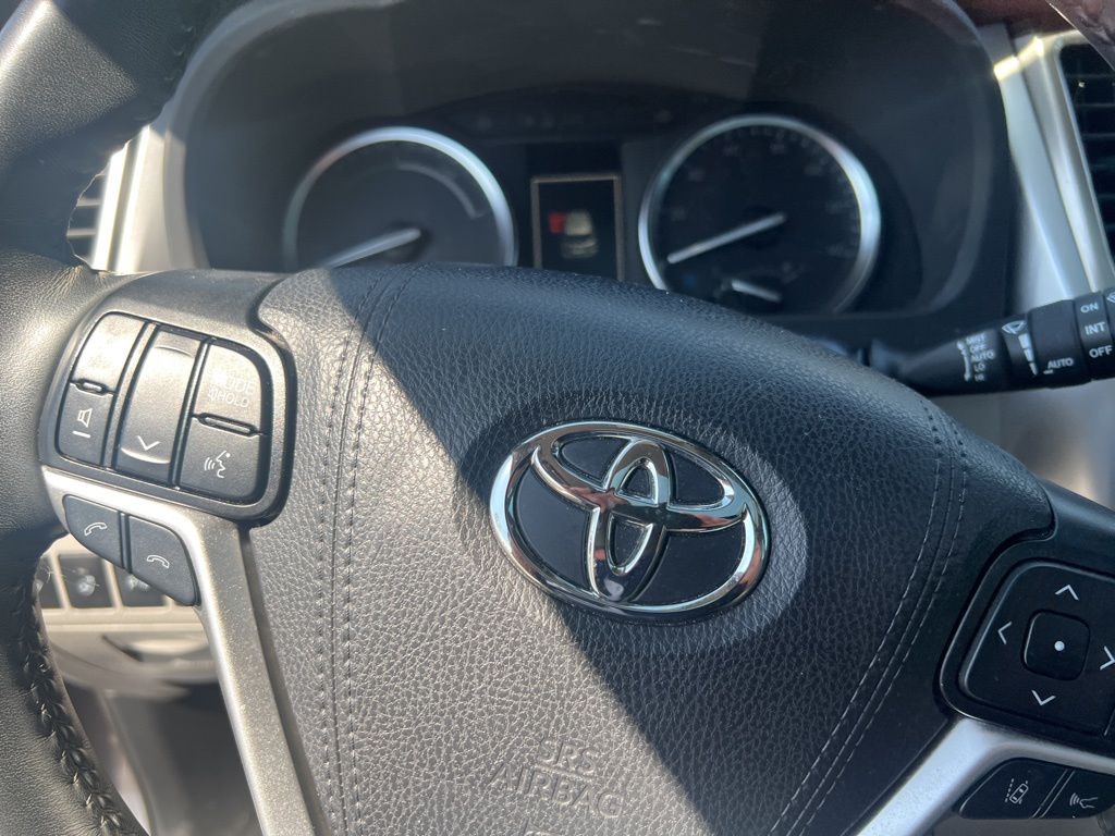 2019 Toyota Highlander Limited 8