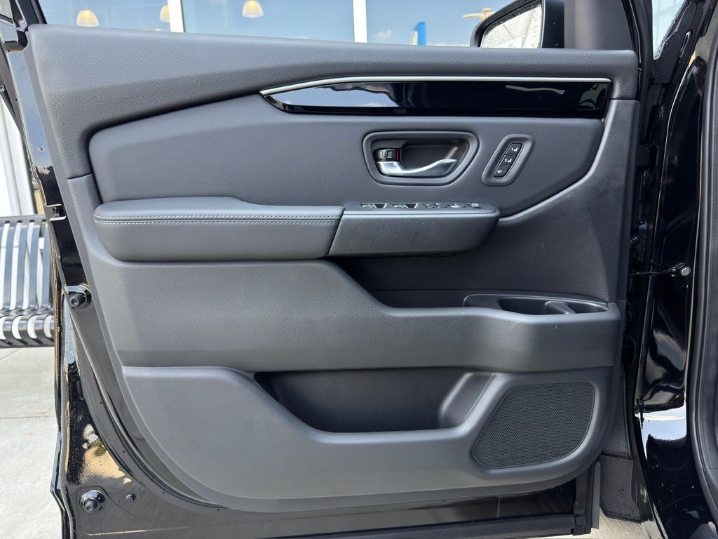 2025 Honda Pilot EX-L Black at Community Honda