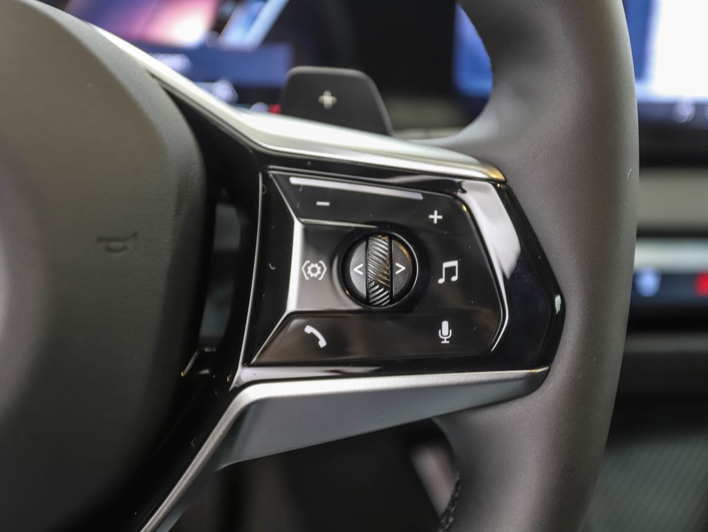 Thumbnail: 2026 BMW X3 - 13