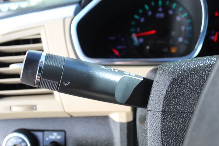 Used Car 2012 Chevrolet Traverse  Ltz For Sale Under $10,000 In Georgetown, Texas