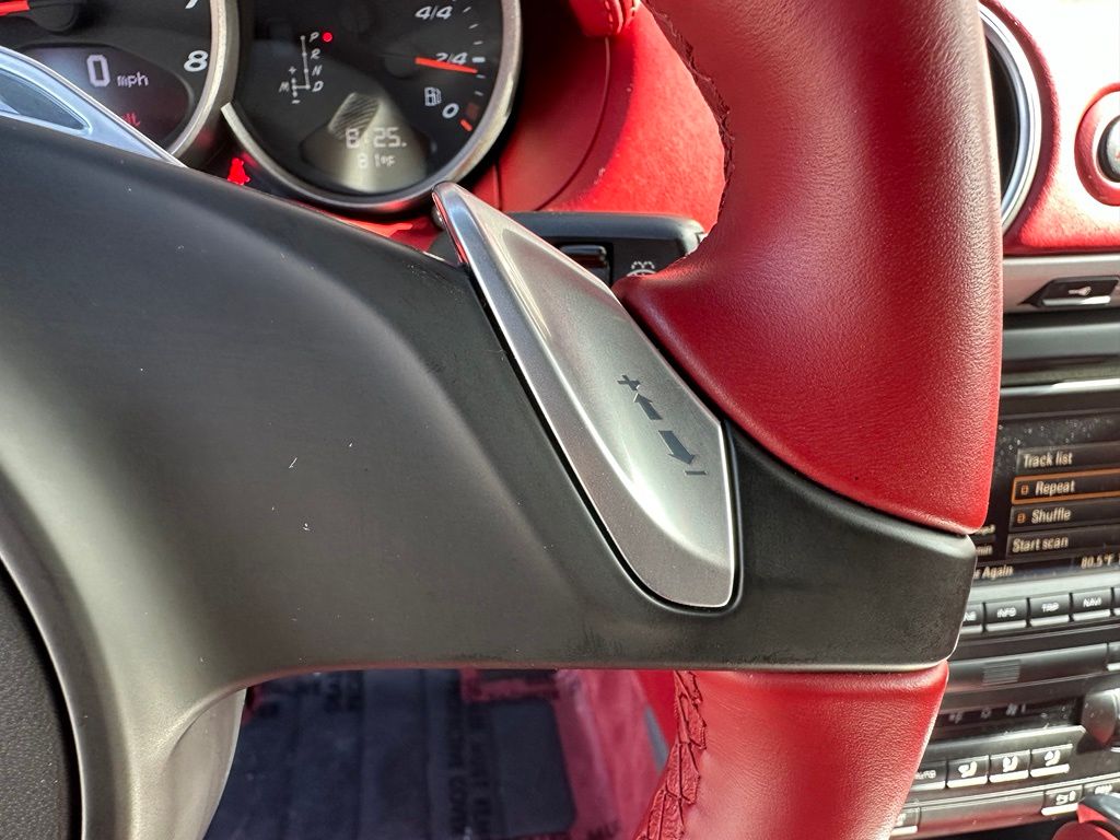 Thumbnail: 2011 Porsche Boxster - 24
