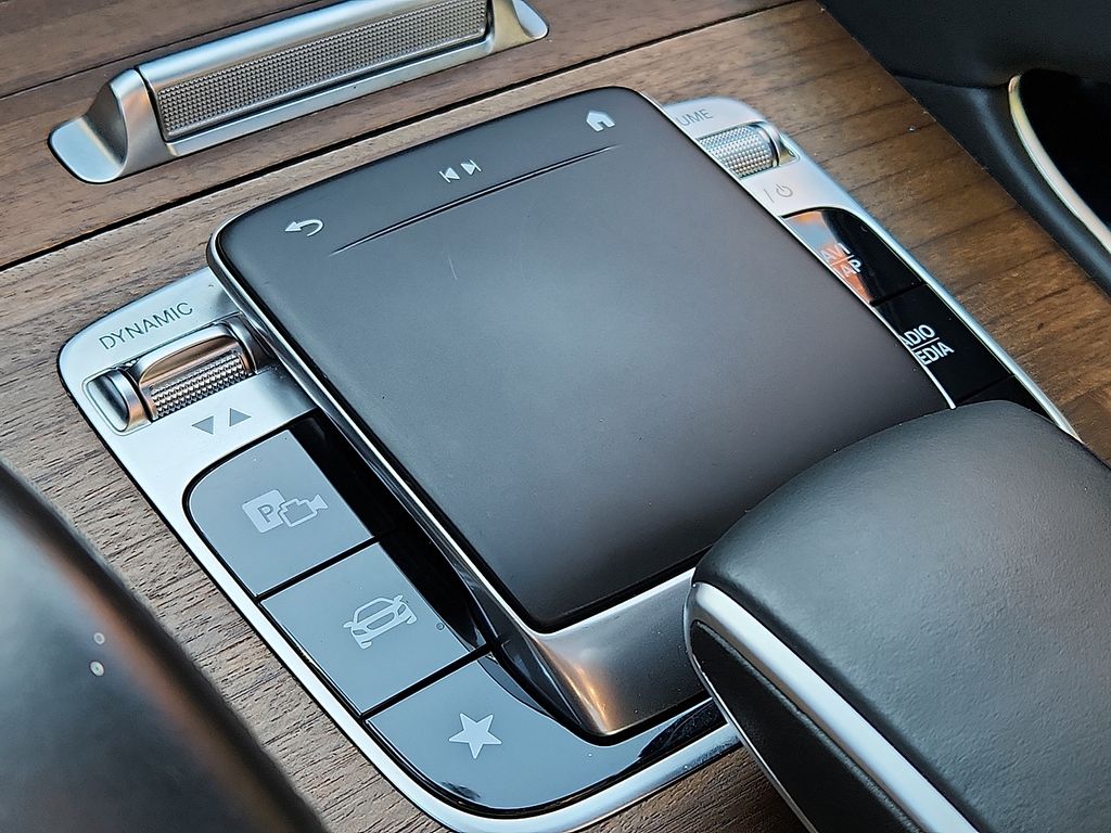 Thumbnail: 2022 Mercedes-Benz GLE - 28