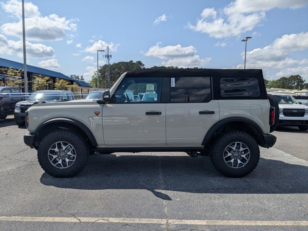 2025 Ford Bronco Badlands