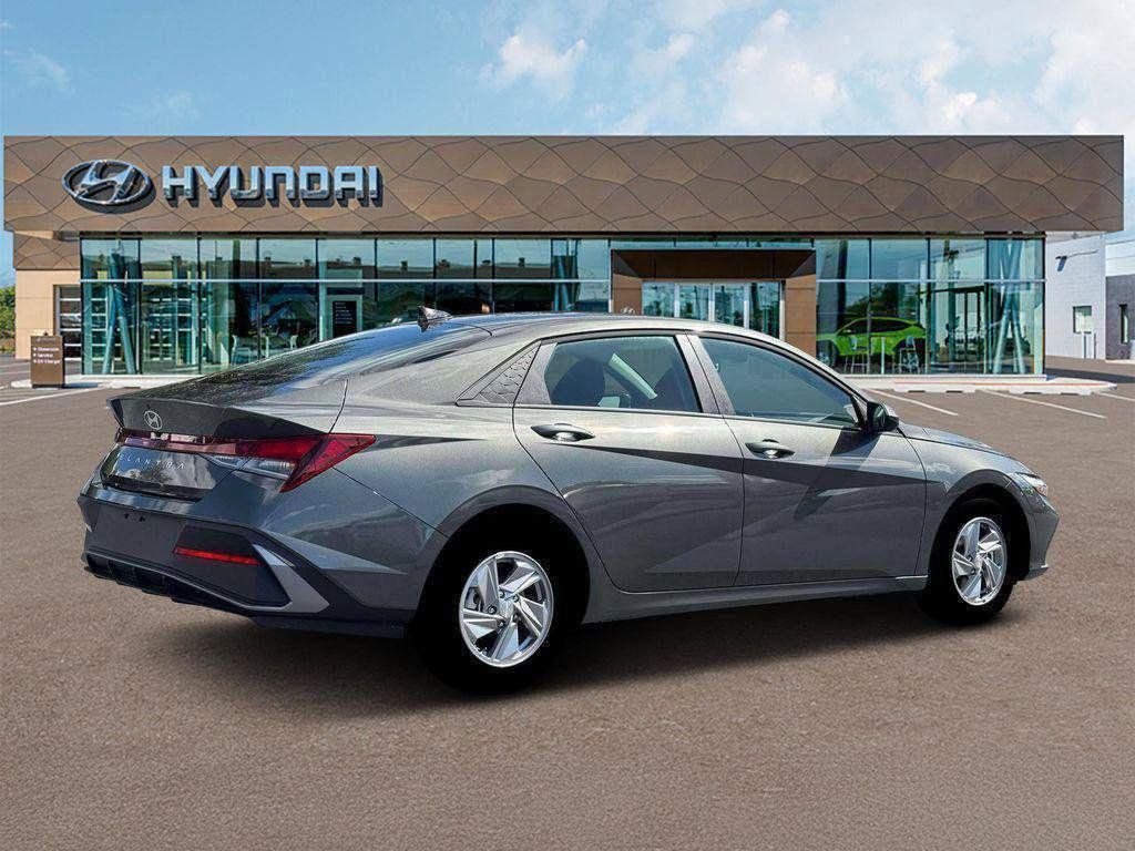 New 2026 Gray Hyundai SE image 8