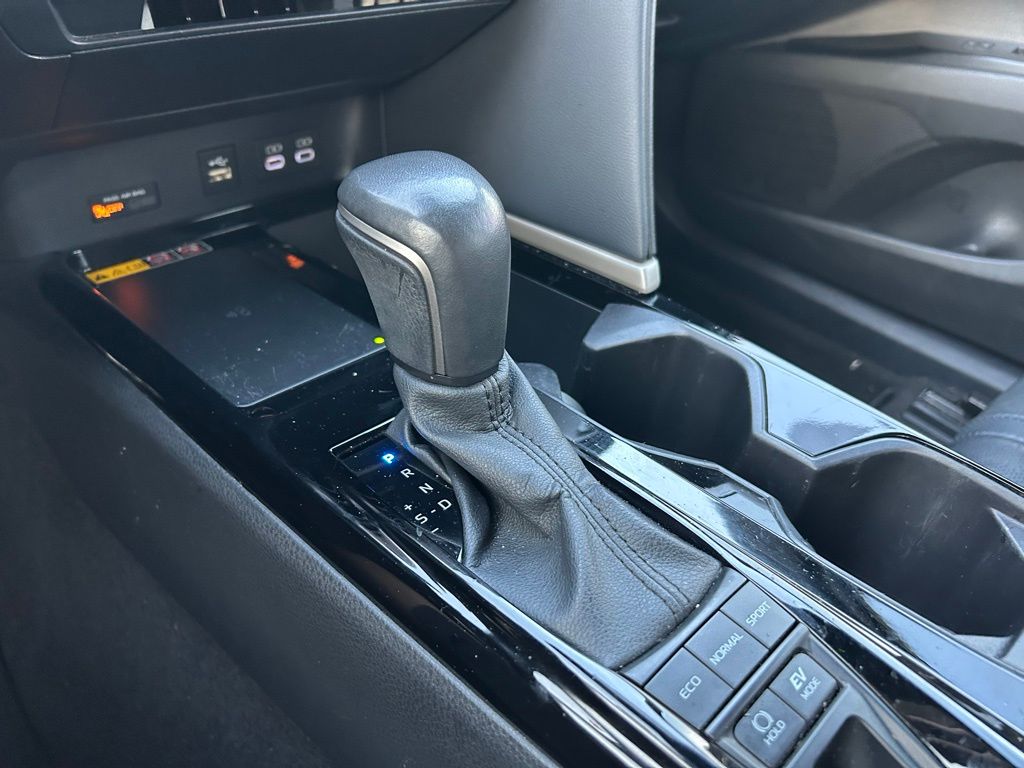 Thumbnail: 2025 Toyota Camry - 28