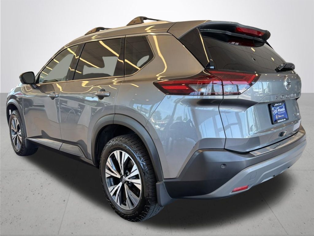 2021 Nissan Rogue SV