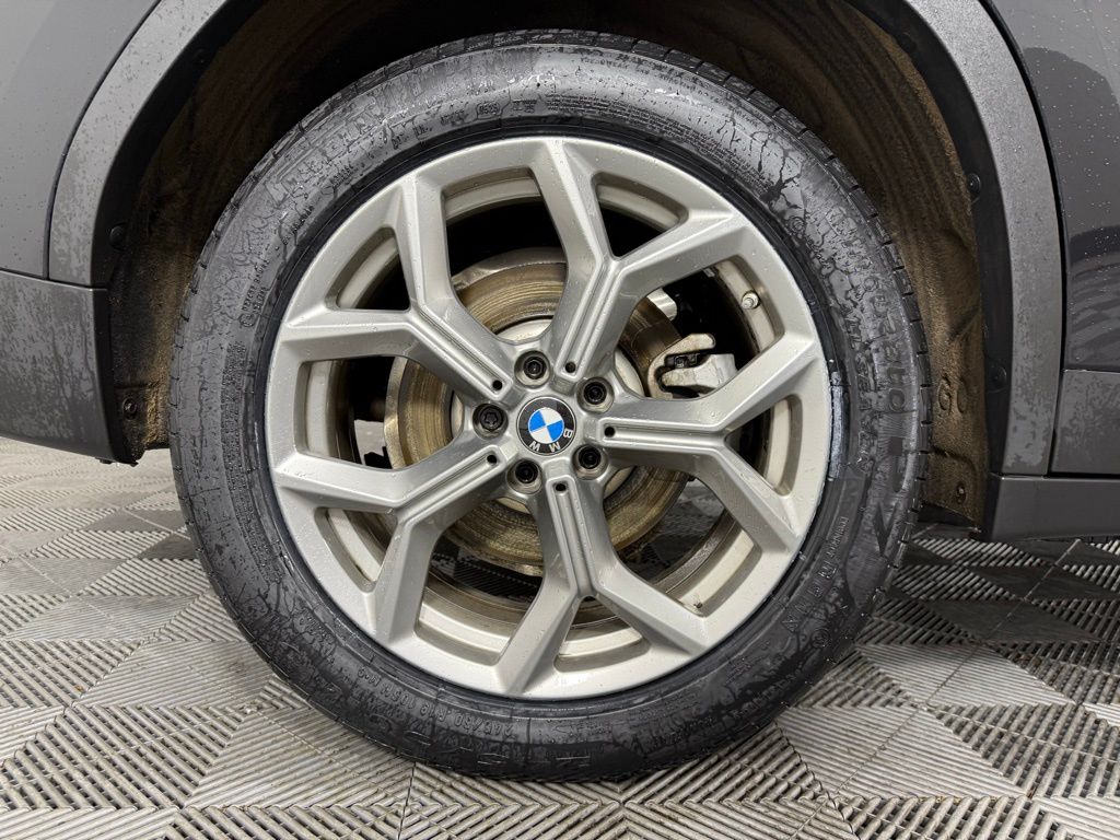 Thumbnail: 2023 BMW X3 - 11