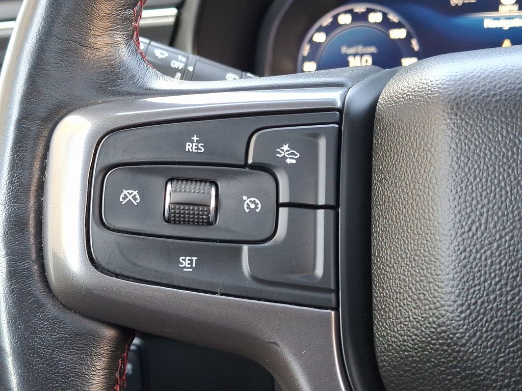 2022 Chevrolet Suburban RST 23