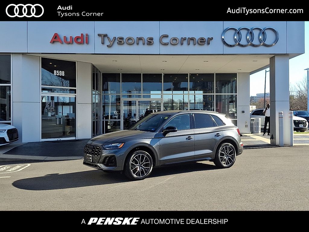 Thumbnail: 2023 Audi SQ5 - 1