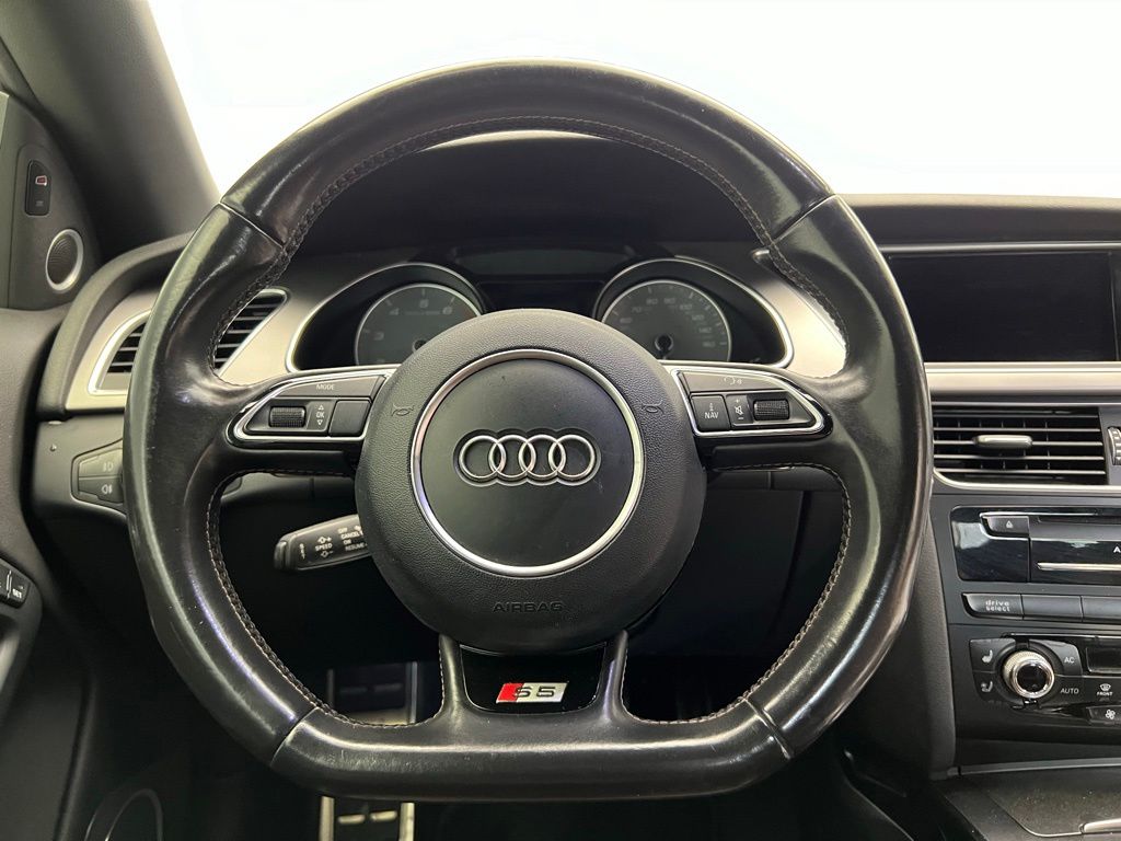 Thumbnail: 2013 Audi S5 - 22