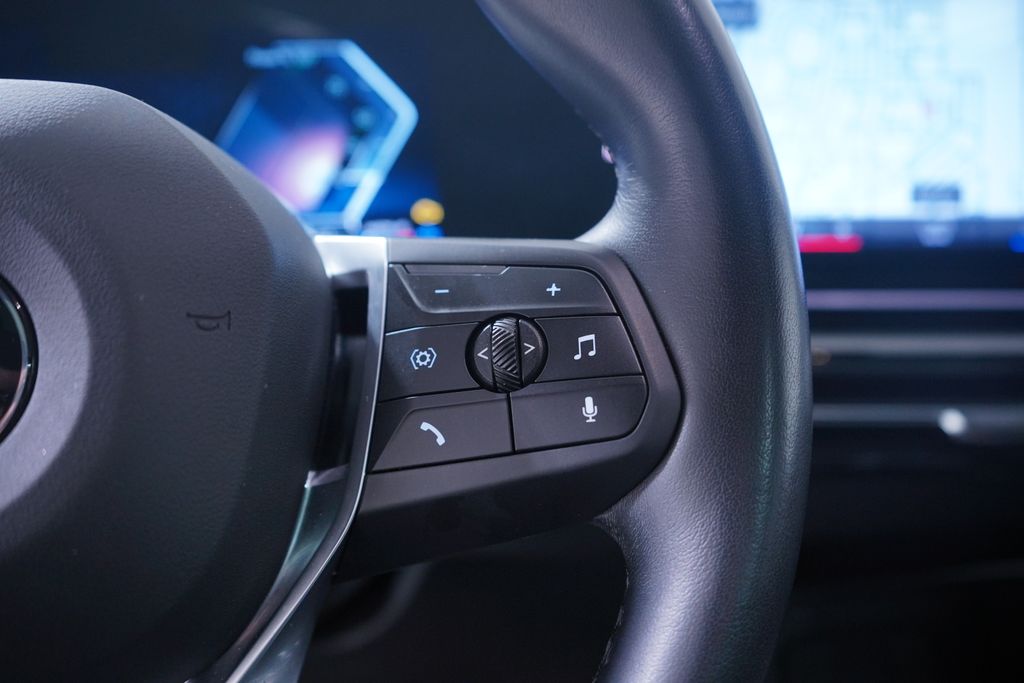 Thumbnail: 2023 BMW X1 - 20