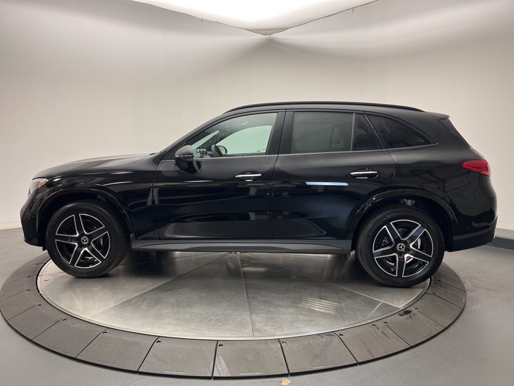 Thumbnail: 2026 Mercedes-Benz GLC - 4