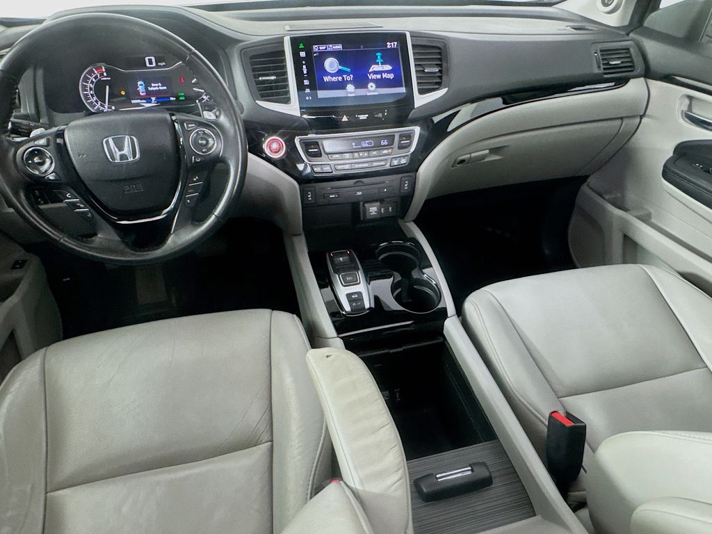 Used Car 2016 Honda Pilot  Touring For Sale Under $12,000 In Austin, Texas