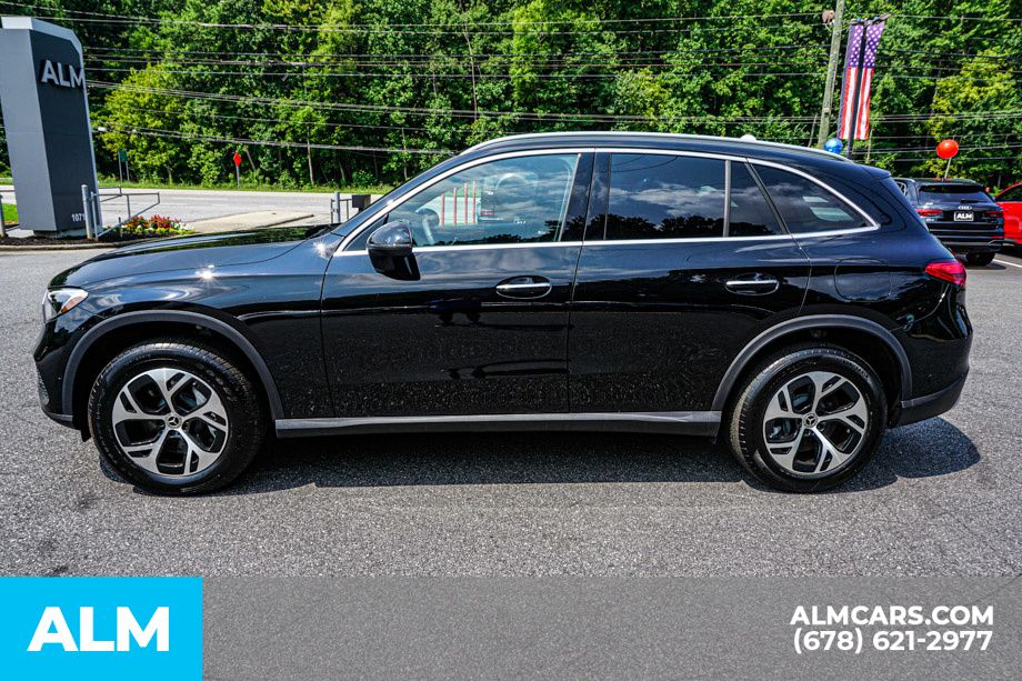 Used 2026 Black Mercedes-Benz GLC 350e image 6