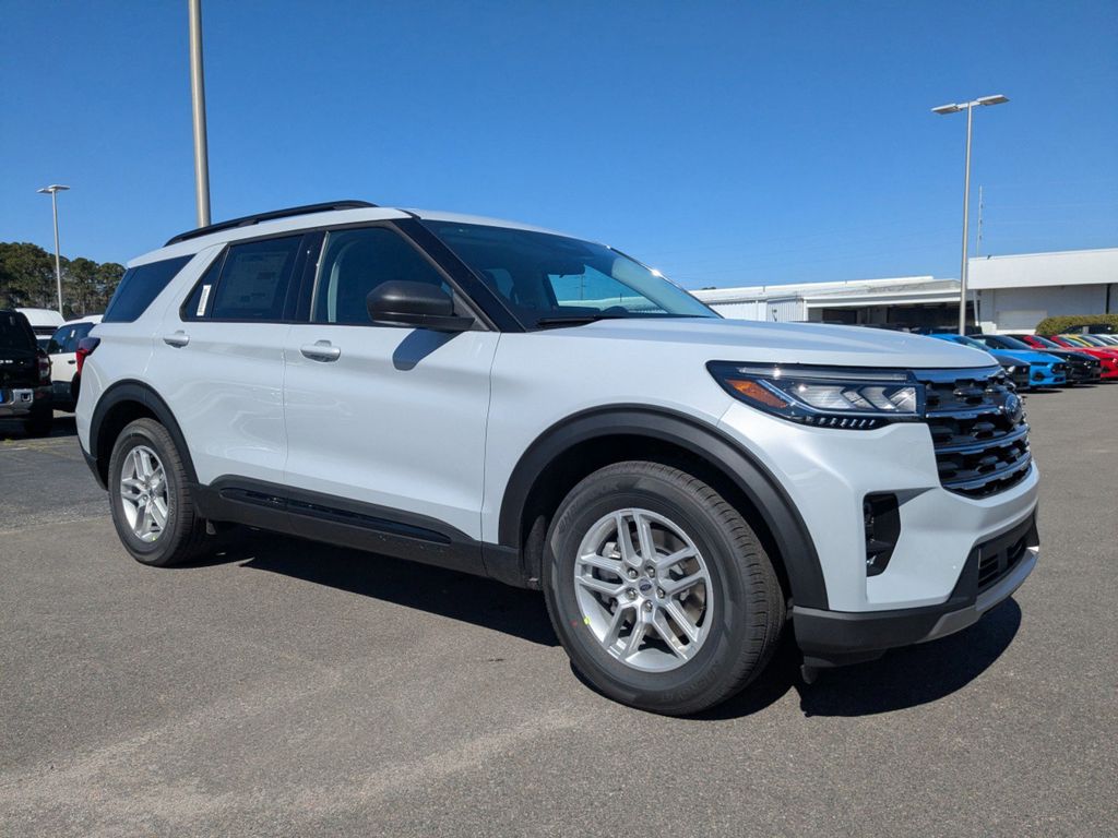 2026 Ford Explorer Active w/200A Pkg