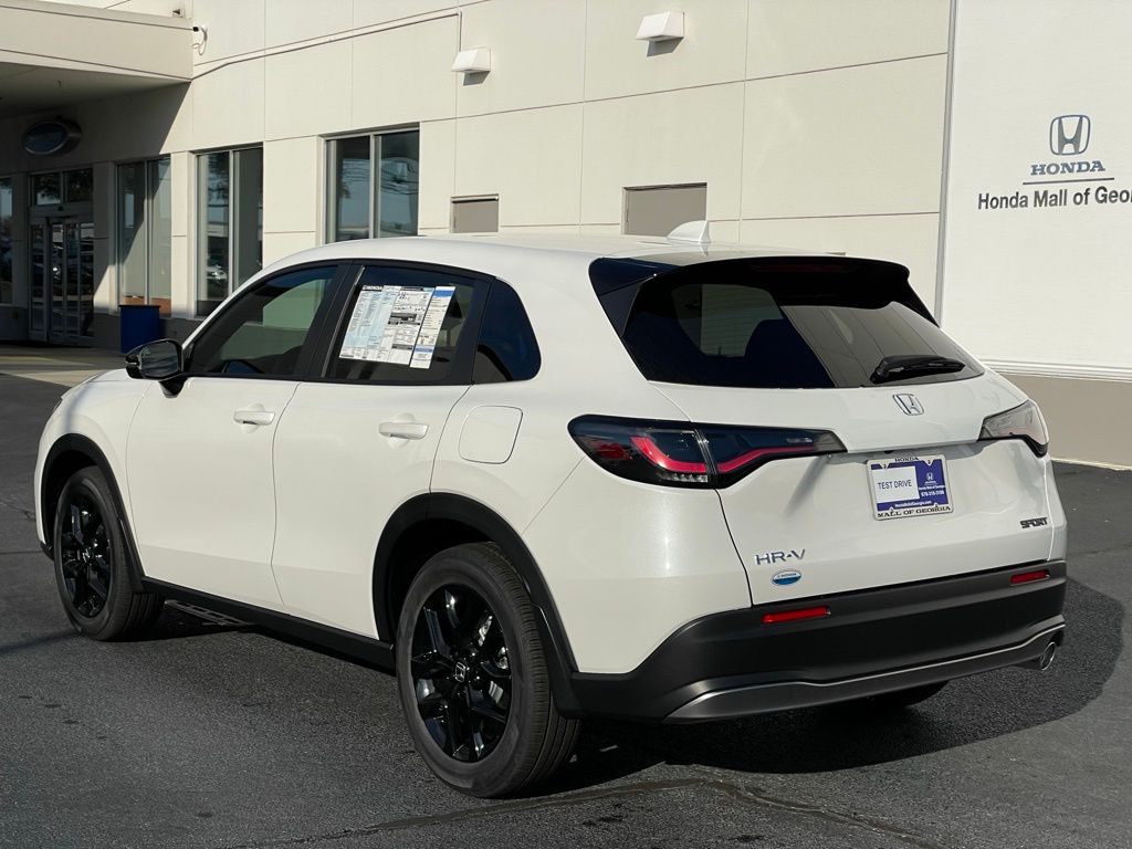 2025 Honda HR-V Sport 3
