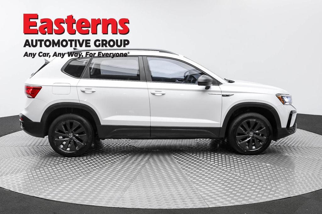 Used 2022 White Volkswagen 1.5T S image 4