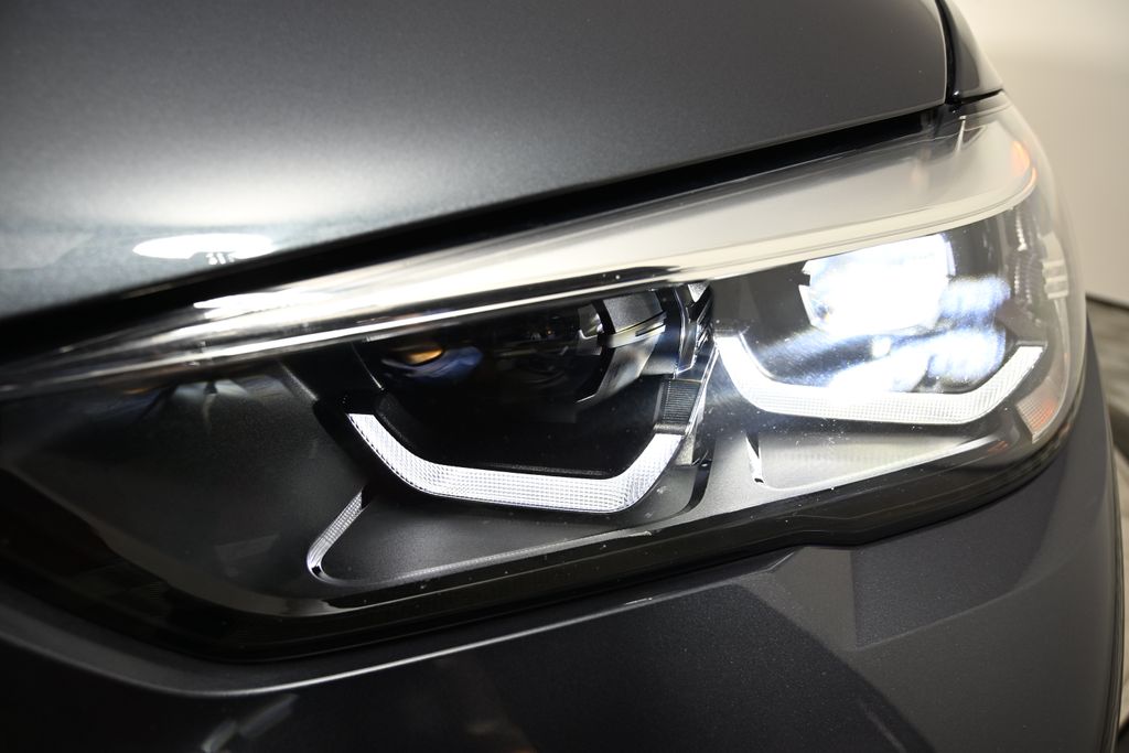 Thumbnail: 2022 BMW X5 - 9