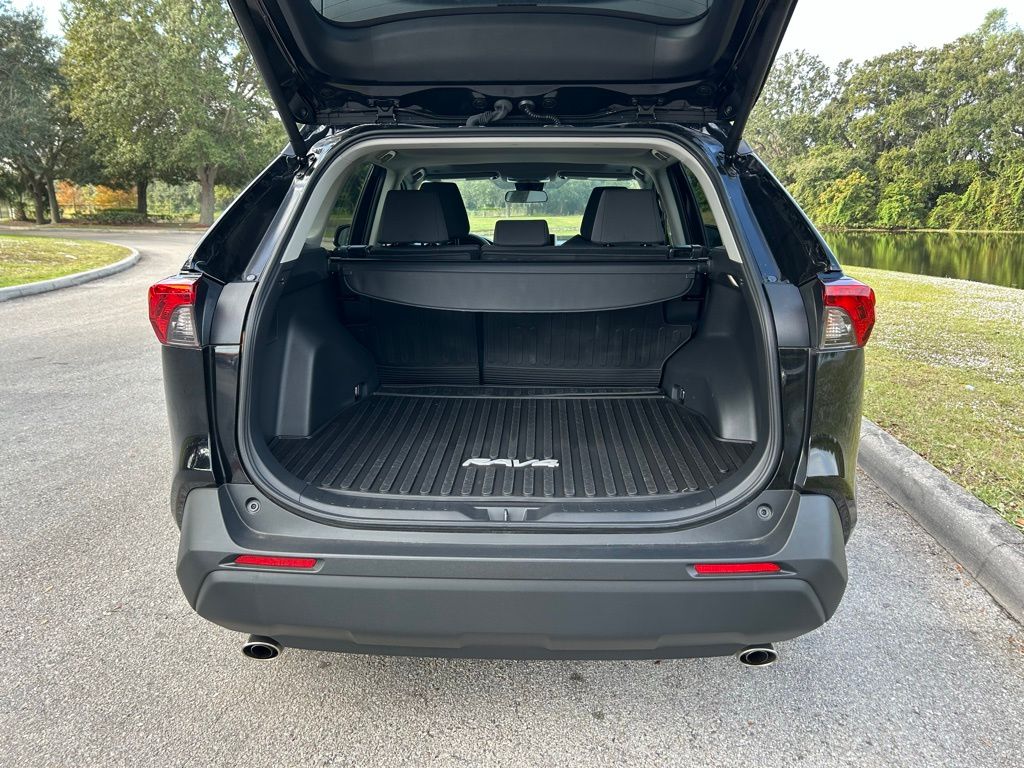 Thumbnail: 2024 Toyota RAV4 - 10