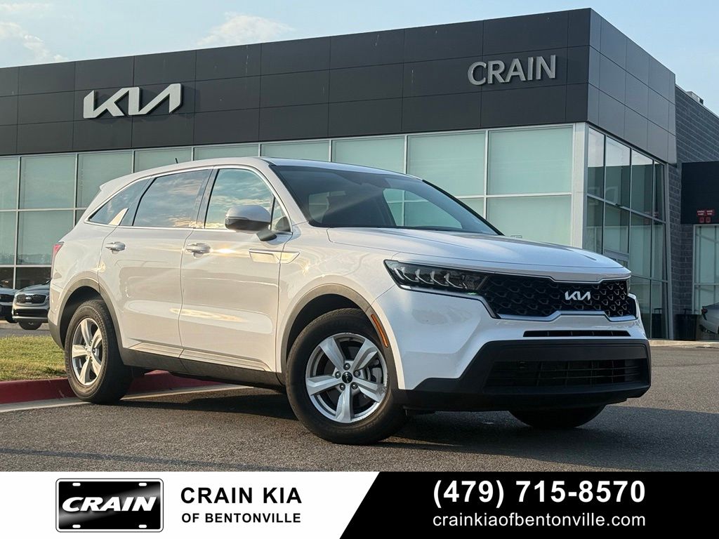 White Pearl 2023 Kia Sorento SUV / Crossover Front-Wheel Drive 8-Speed Automatic