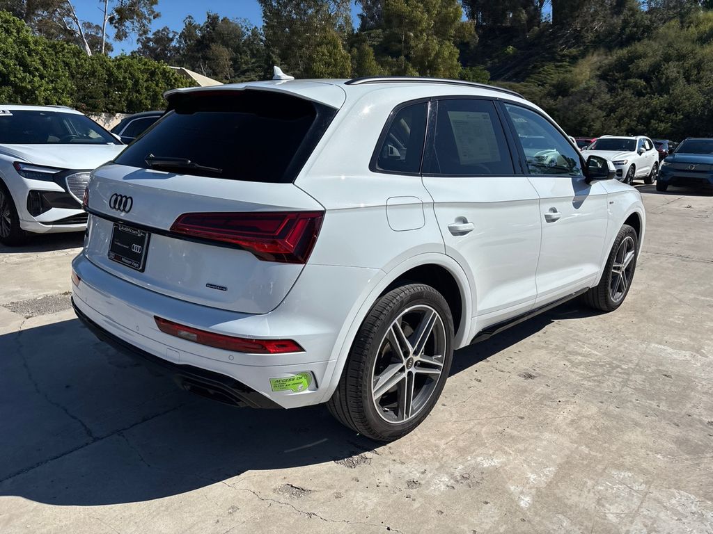 Used 2023 White Audi 55 Premium image 7