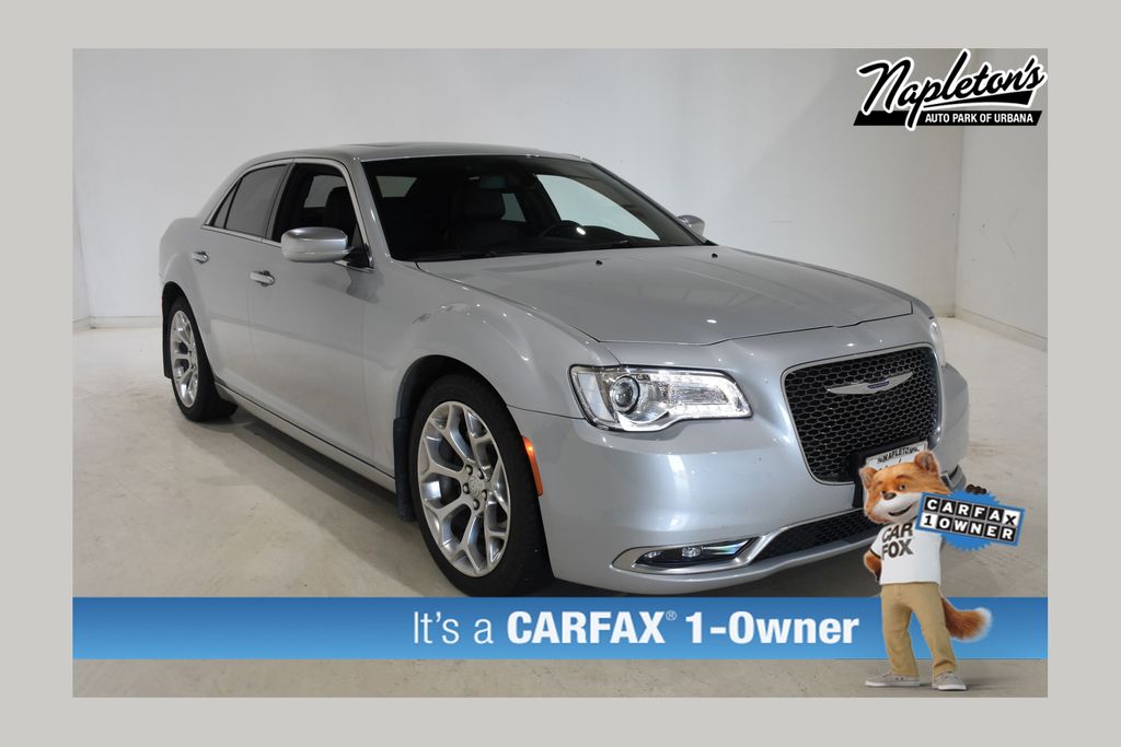 Silver Mist Clearcoat 2019 Chrysler 300 Sedan Rear-Wheel Drive 8-Speed Automatic