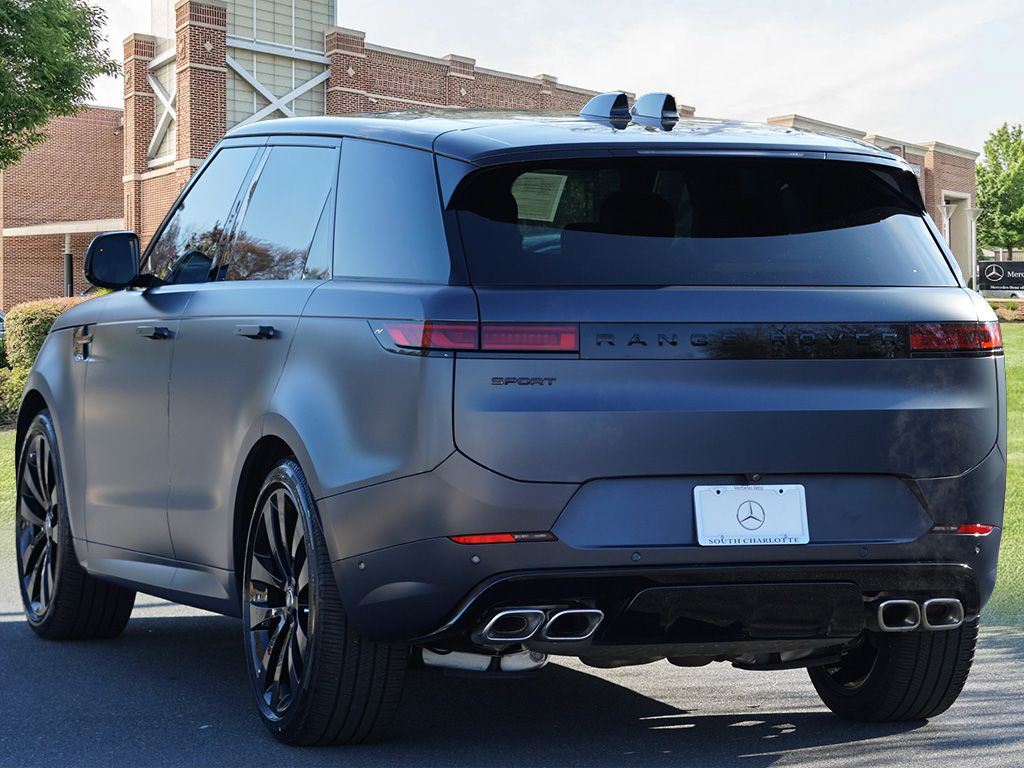 Thumbnail: 2025 Land Rover Range Rover Sport - 7