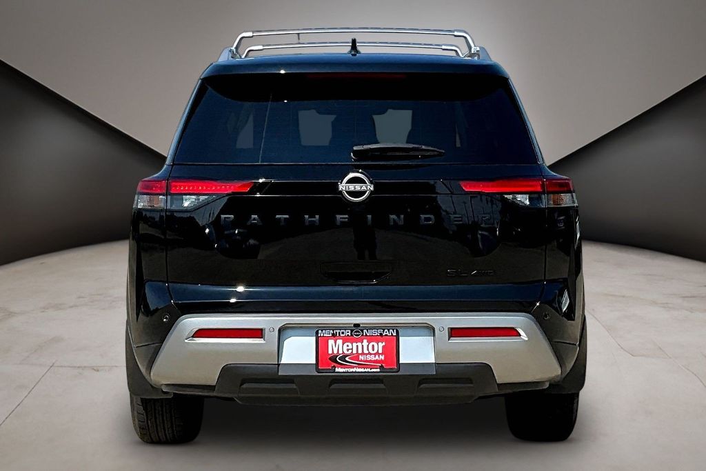 Photo 5 of 2024 Nissan Pathfinder SL