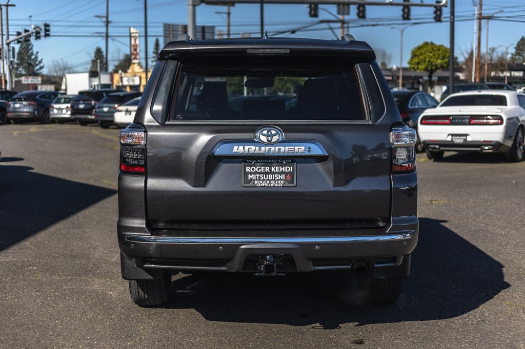 2021 Toyota 4Runner Limited thumbnail 9