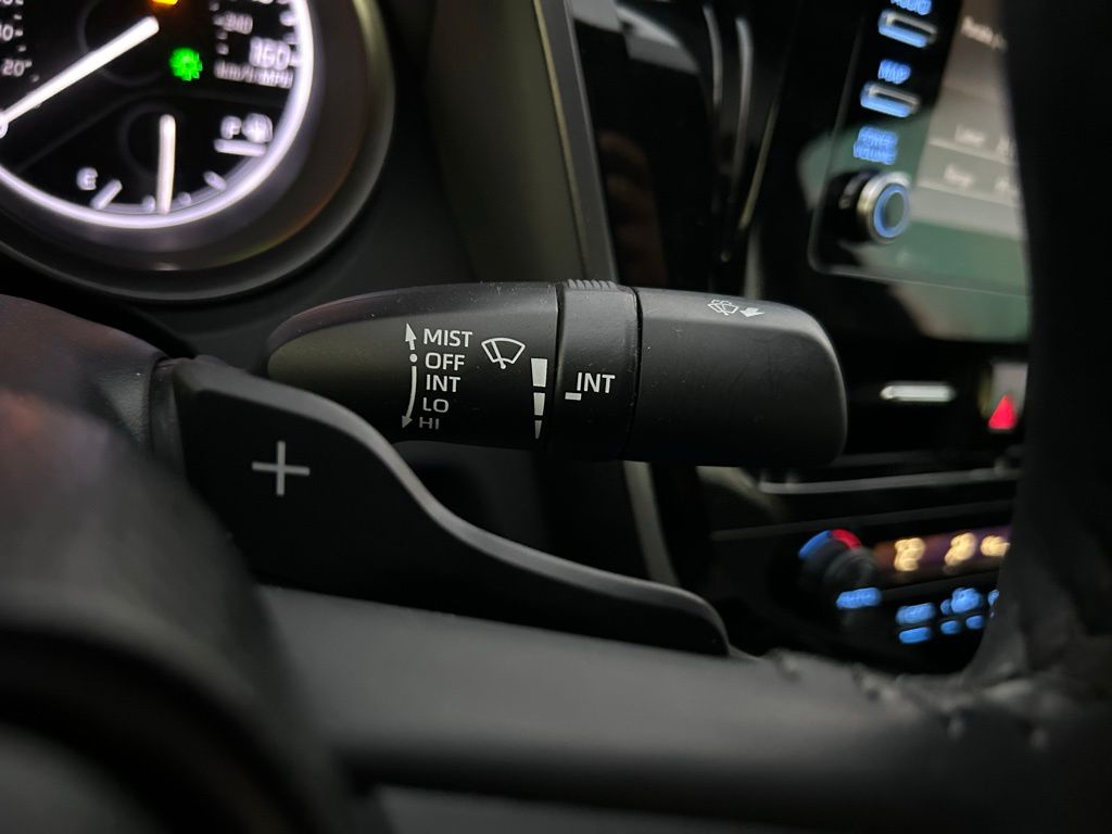 Thumbnail: 2021 Toyota Camry - 21