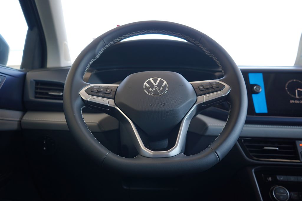 2024 Volkswagen Taos 1.5T SE 14