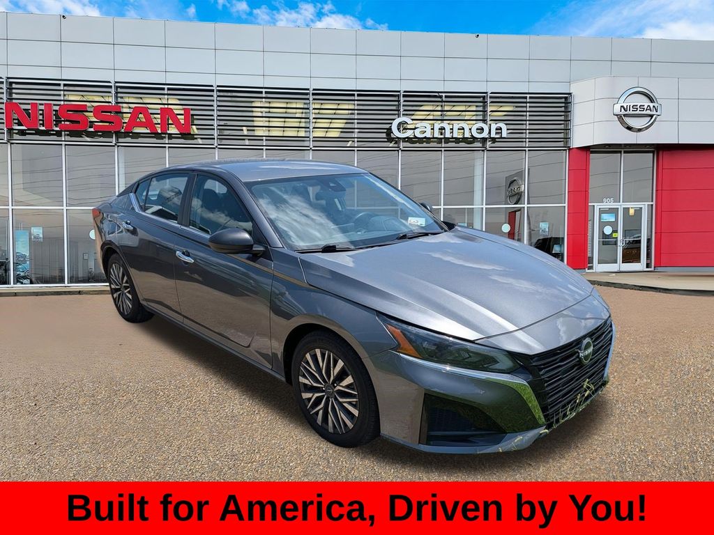 Gray (Gun Metallic) 2024 Nissan Altima Sedan Front-Wheel Drive Continuously Variable Transmission