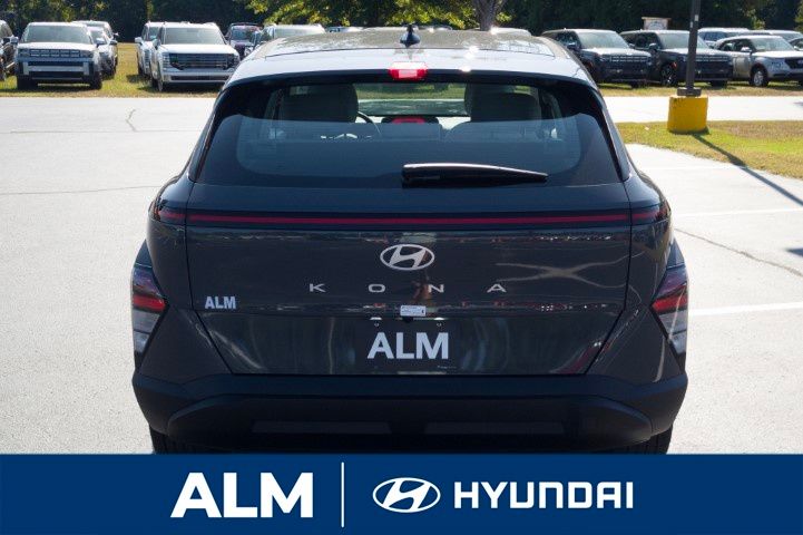 New 2027  Hyundai SE FWD image 7