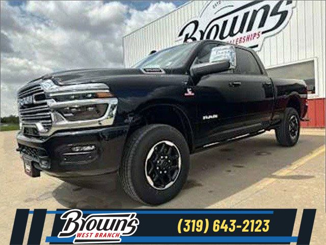 Diamond Black Crystal Pearlcoat 2025 RAM 3500 Laramie Crew Cab 4WD Pickup Truck Four-Wheel Drive 8-Speed Automatic