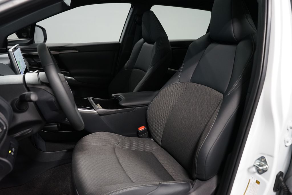 Thumbnail: 2024 Toyota bZ4X - 24