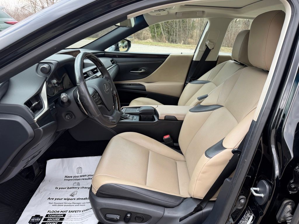used 2021 Lexus ES car, priced at $26,903