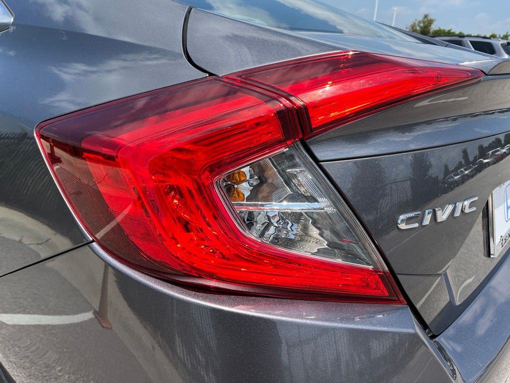 Thumbnail: 2017 Honda Civic - 7