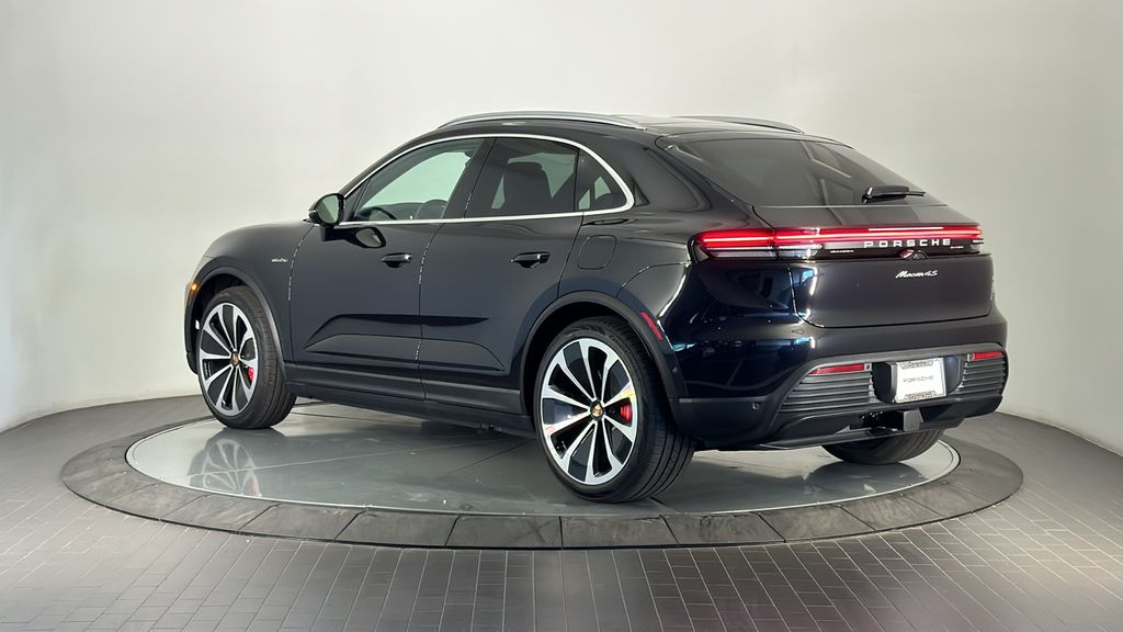 Thumbnail: 2025 Porsche Macan - 3