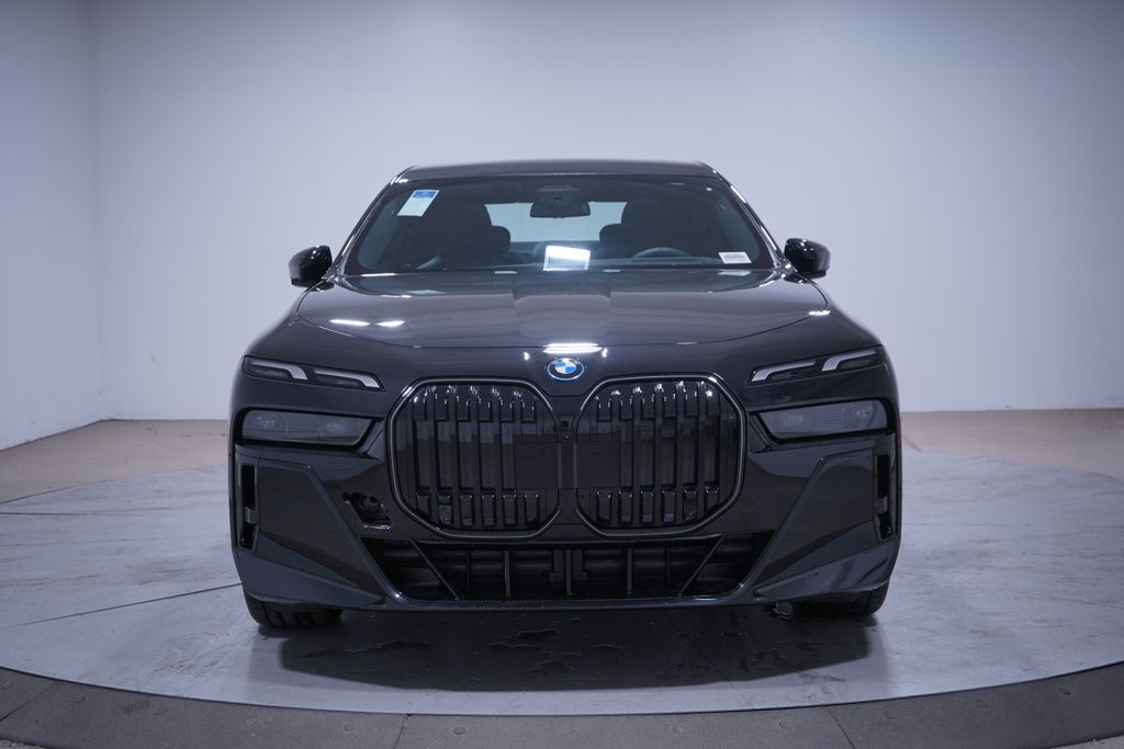 2025 BMW i7 eDrive50 4