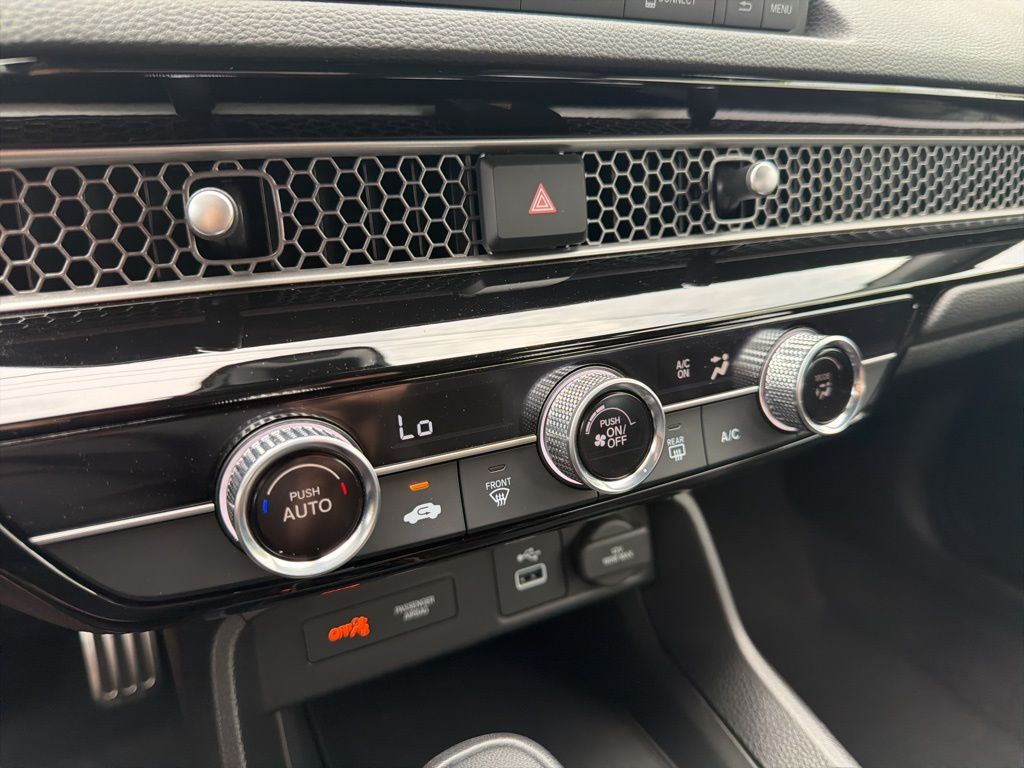 Thumbnail: 2024 Honda Civic - 30