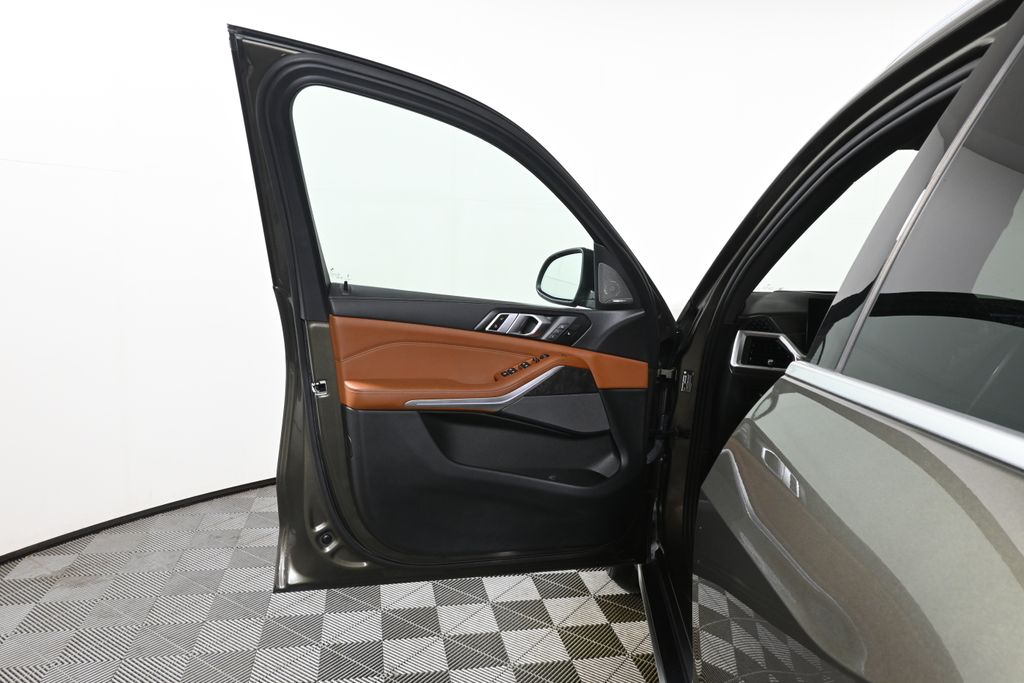 Thumbnail: 2024 BMW X5 - 24