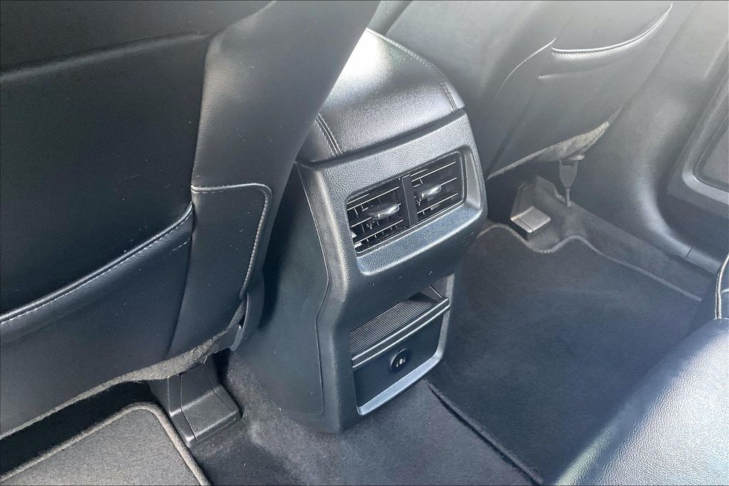 Used 2024 Ford Edge SUV