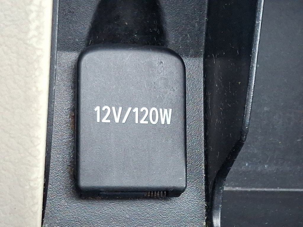 2011 Toyota Camry XLE 25