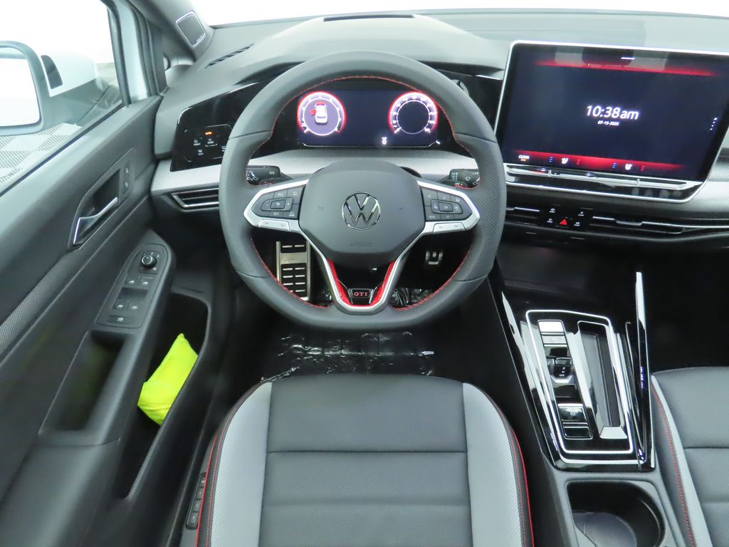 Thumbnail: 2025 Volkswagen Golf - 10