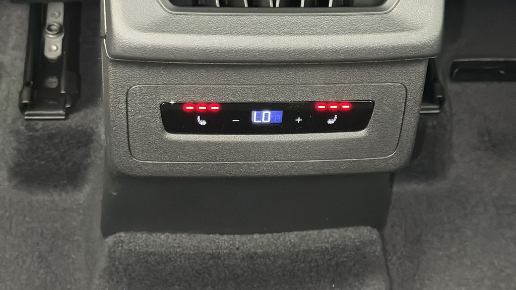 2025 Audi Q6 e-tron Premium 23