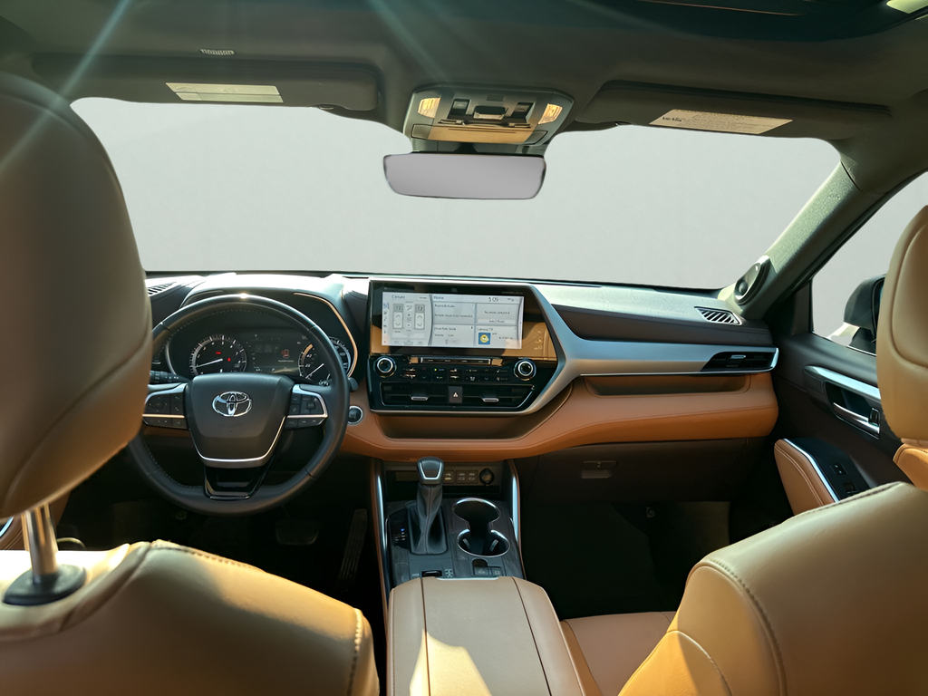 Used Car 2022 Toyota Highlander  Platinum For Sale Under $40,000 In Austin, Texas