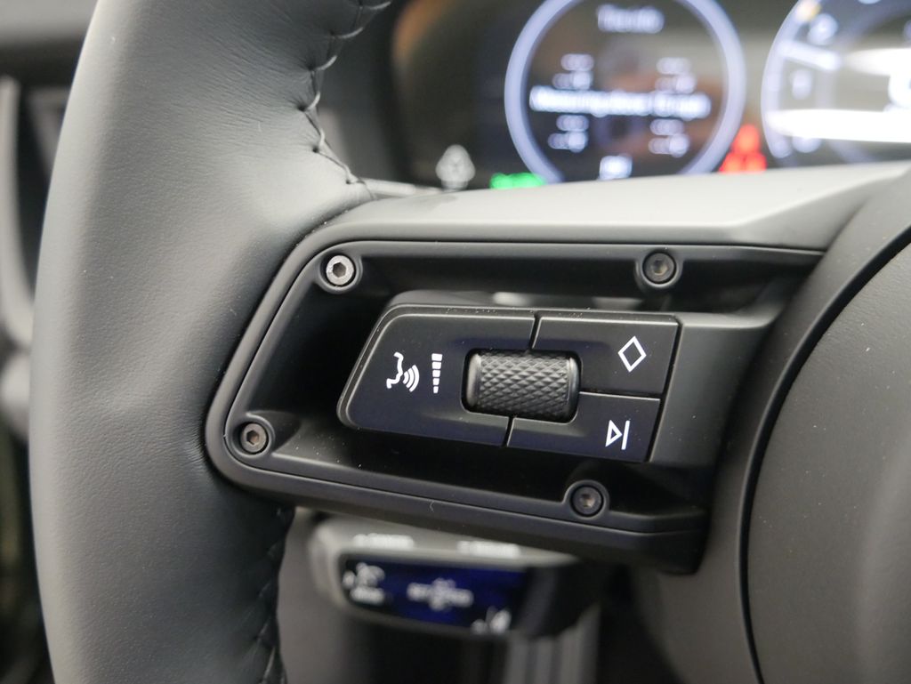 Thumbnail: 2026 Porsche 911 - 22