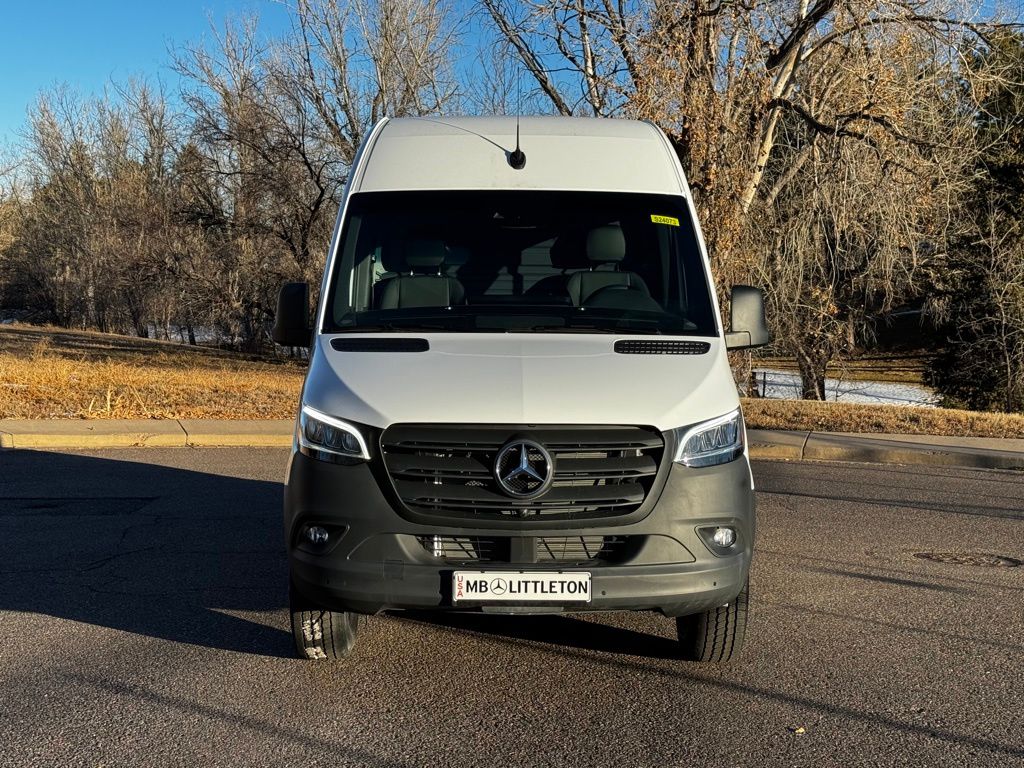 2024 Mercedes-Benz Sprinter 2500 Cargo 144 WB 6